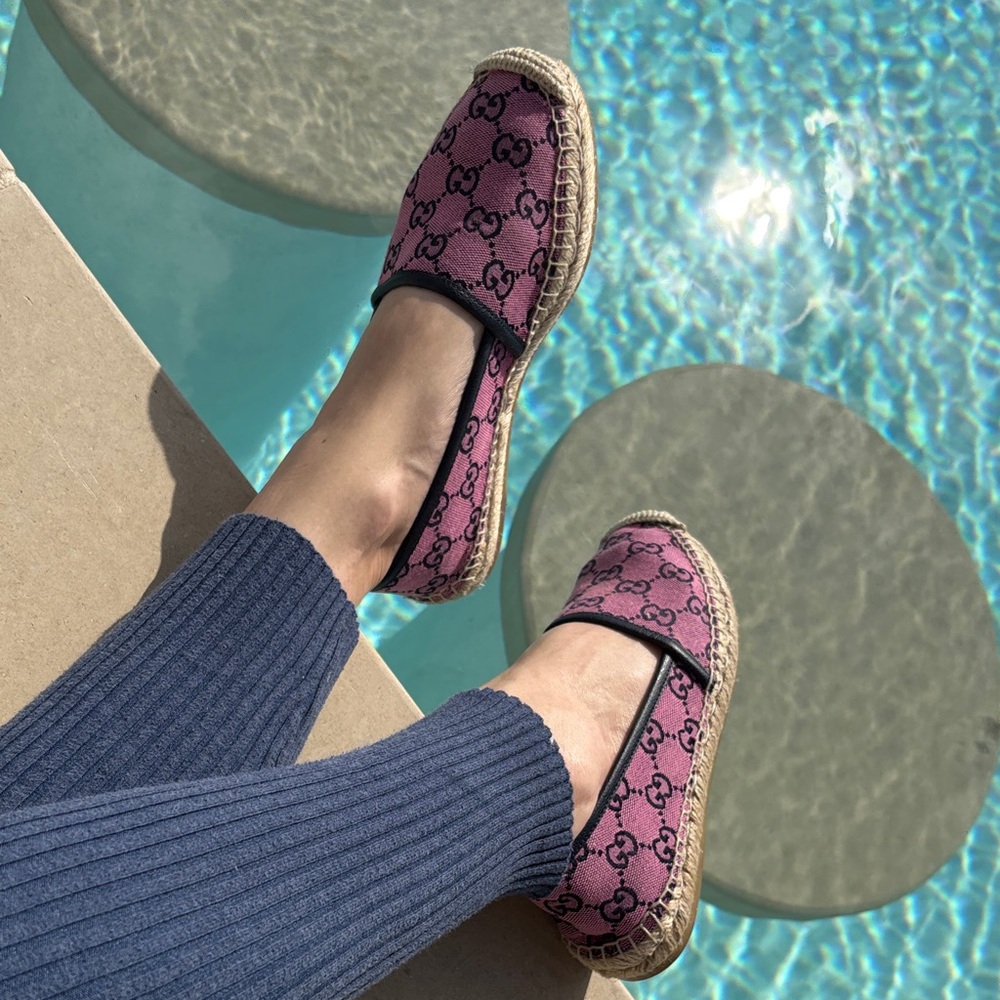 Gucci Pink Logo Espadrilles Midnight Navy Blue GG and Leather Piping 36 EUC